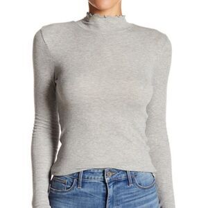 Abound Gray Lettuce Edged Knit Top size S
